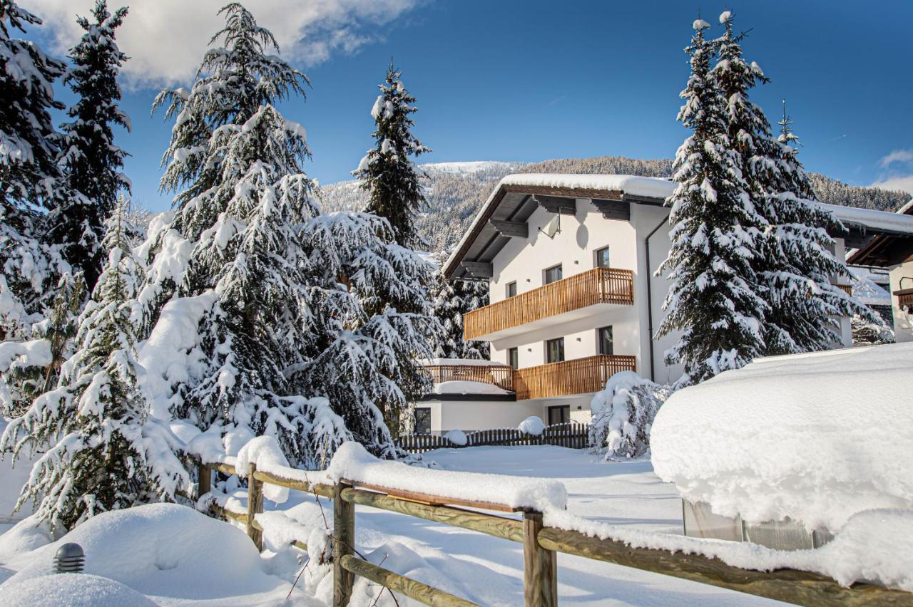Rmg Roses Apartments Бад Клайнкирххайм Екстериор снимка