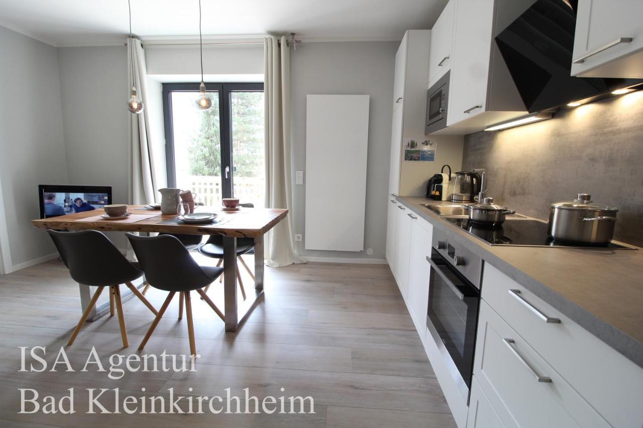 Rmg Roses Apartments Бад Клайнкирххайм Екстериор снимка