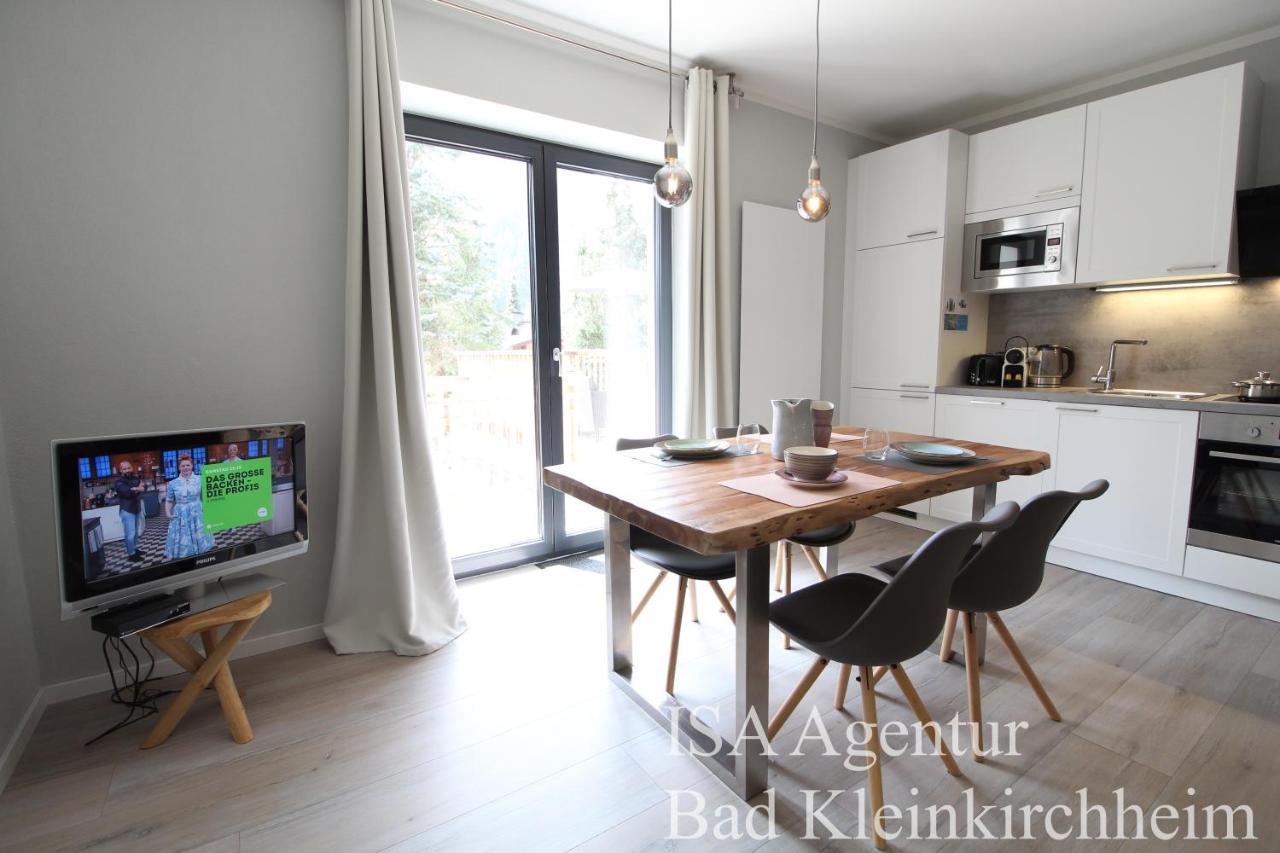 Rmg Roses Apartments Бад Клайнкирххайм Екстериор снимка